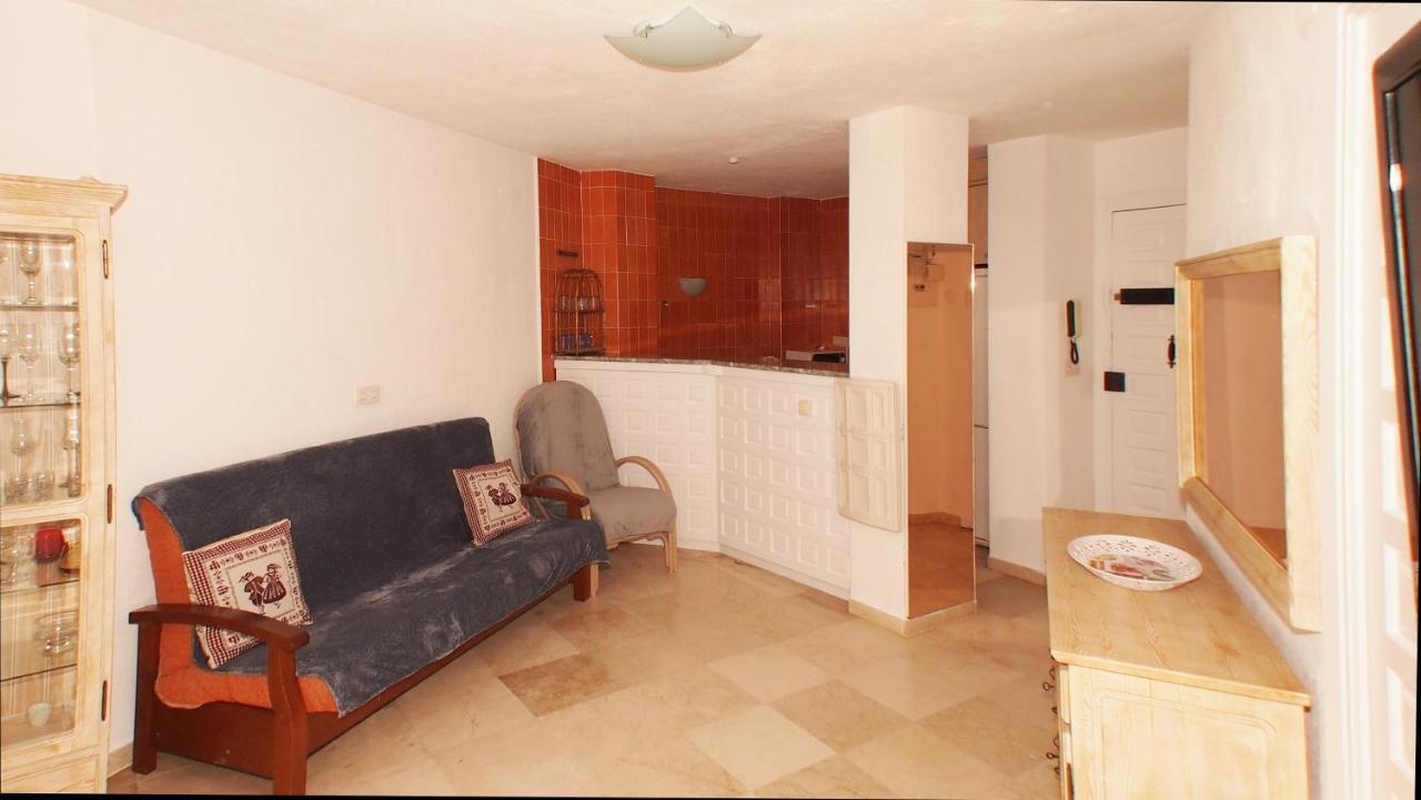 Oceanic Apartment